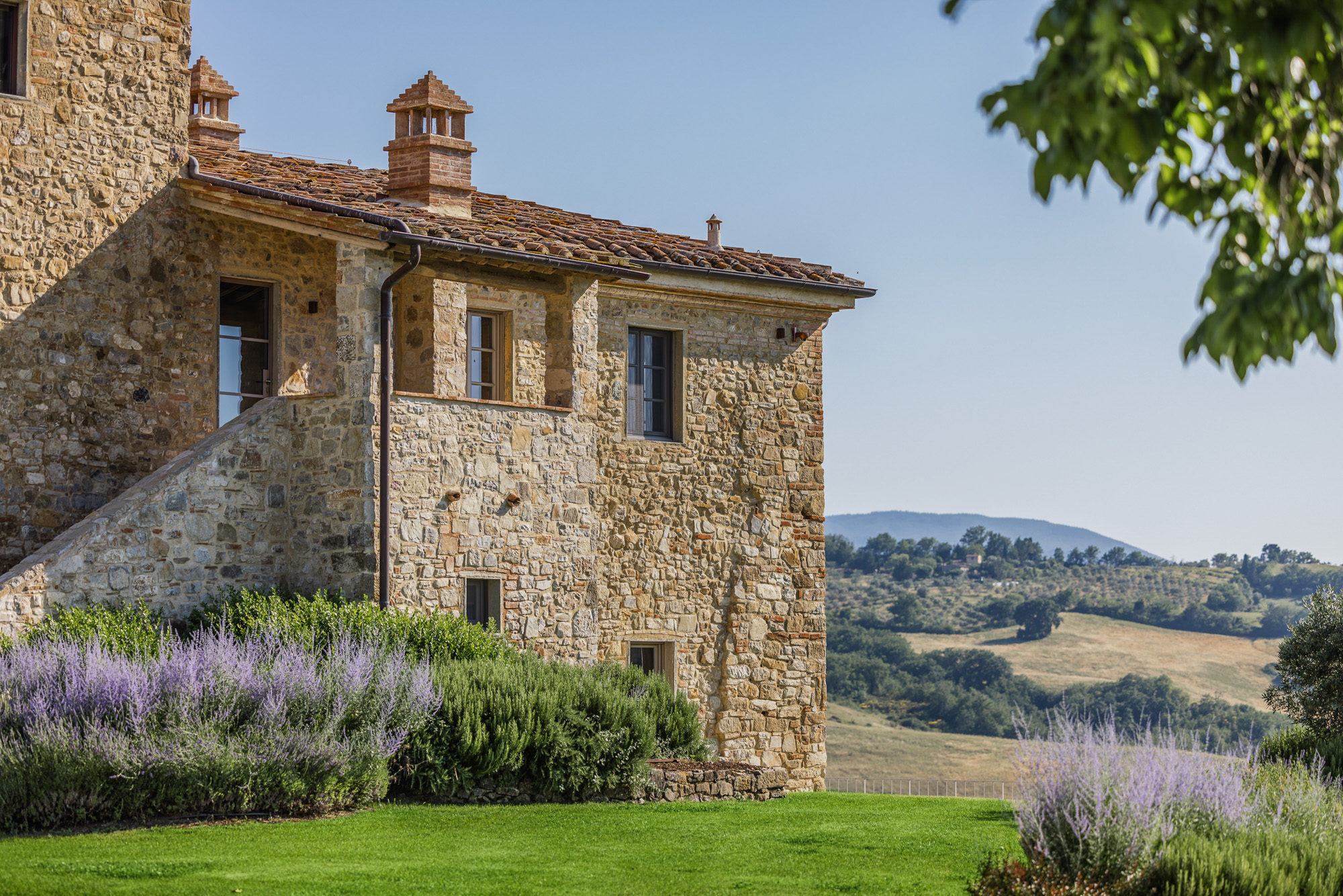 Autumn reverie in Tuscany – Noam – Luxury Villas Rentals & Private Retreats